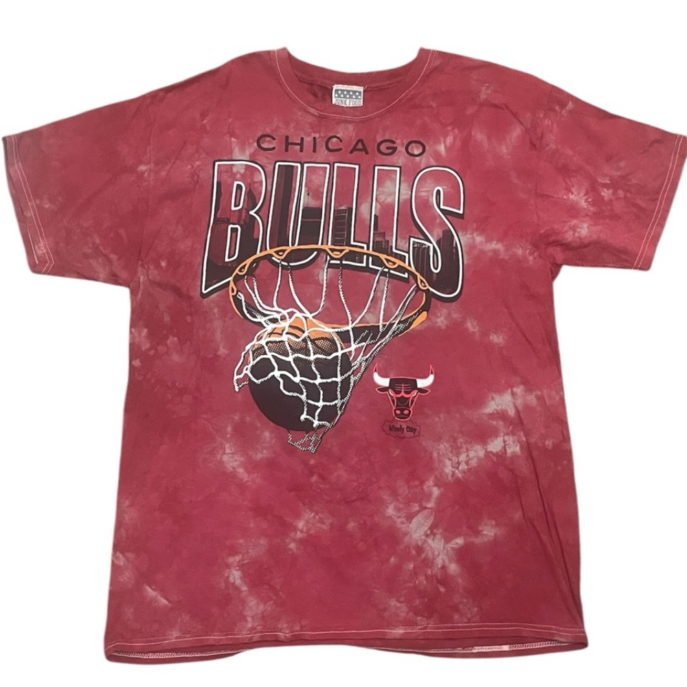 Vintage Junk Food Chicago Bulls Tie-Dye T-Shirt